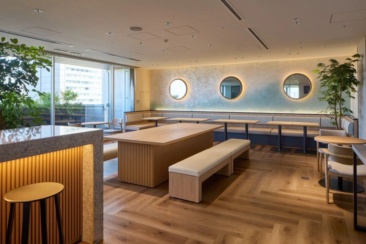 カフェラウンジ