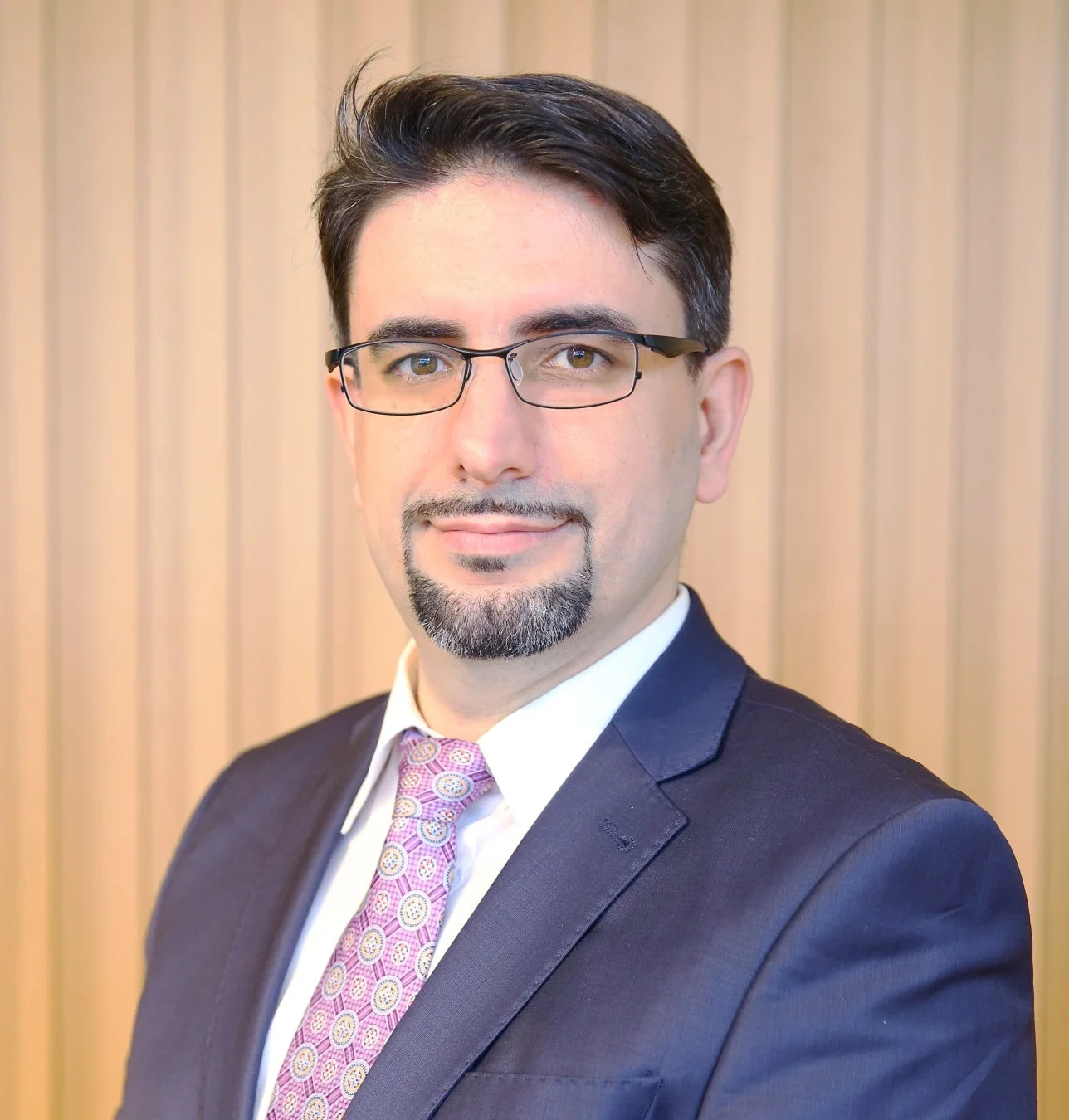 エコノミスト エミン・ユルマズ 氏